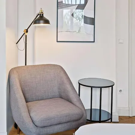 Charming With Balcony In Center Luxemburg