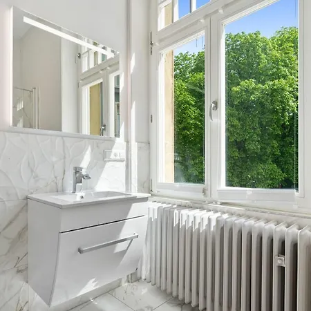Charming With Balcony In Center Luxemburg